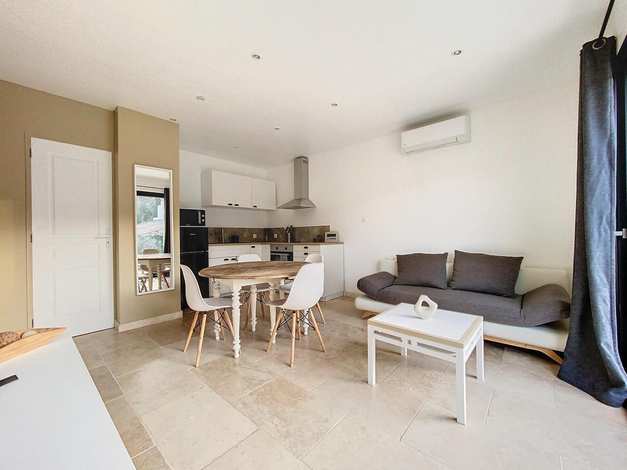 Le Des Oliviers Holiday home